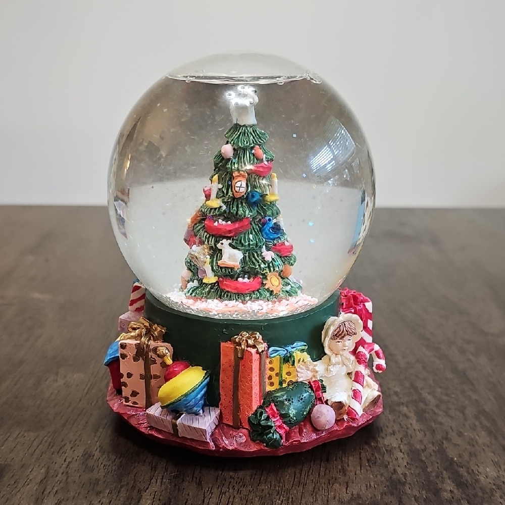 🎄 Vtg 1994 San Francisco Music Box Snow Globe - Plays O TANNENBAUM